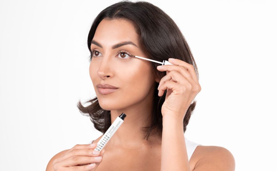 Nanolashin peptidipohjainen ripsienhoitoaine